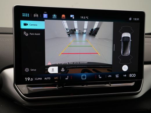 Volkswagen ID.4 Pro Business 77 kWh 286pk Navigatie Camera Stoelverwarming Acc 221 ActivLease financial lease