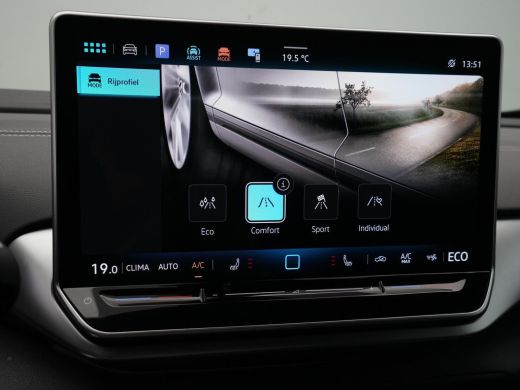 Volkswagen ID.4 Pro Business 77 kWh 286pk Navigatie Camera Stoelverwarming Acc 221 ActivLease financial lease