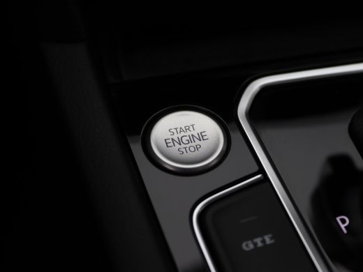 Volkswagen Passat Variant 1.4 TSI PHEV GTE Business | Achteropkomend verkeer waarschuwing | Achteruitrijcamera | Ar... ActivLease financial lease