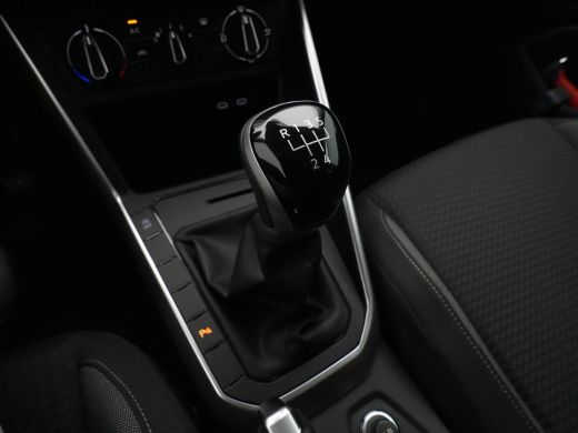 Volkswagen Polo 1.0 TSI 95pk Life Edition Navi via App Acc Pdc Camera Privacy glas Argon ActivLease financial lease