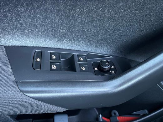 Volkswagen Taigo 1.0 TSI 95PK Life | CRUISE CONTROL | NAVIGATIE | APP. CONNECT | VIRTUAL COCKPIT | LED | AIRCO ActivLease financial lease