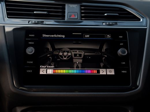 Volkswagen Tiguan 1.5 TSI R-Line Business+ | Side Assist | Keyless | 20'' | Camera | Elk. A-klep | IQ Light | Prijs... ActivLease financial lease