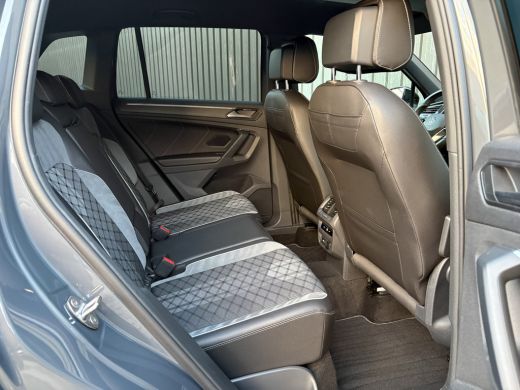 Volkswagen Tiguan 1.5 TSI R-Line Business+ | Side Assist | Keyless | 20'' | Camera | Elk. A-klep | IQ Light | Prijs... ActivLease financial lease