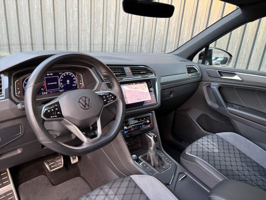 Volkswagen Tiguan 1.5 TSI R-Line Business+ | Side Assist | Keyless | 20'' | Camera | Elk. A-klep | IQ Light | Prijs... ActivLease financial lease