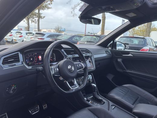 Volkswagen Tiguan Allspace 1.5 TSI Highline Business R 7p. | Pano | Leer | Trekhaak | 360 Camera | Stoelverwarming ActivLease financial lease