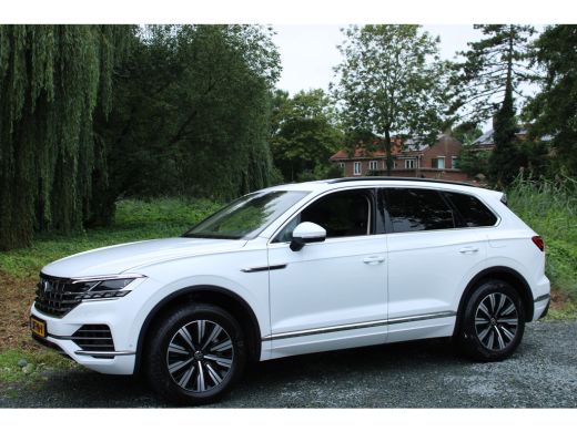 Volkswagen Touareg 3.0 TSi eHybrid ATMOSPHERE 4MOTION TREKHAAK/HEAD-UP/PANORAMADAK ActivLease financial lease
