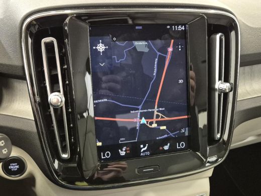 Volvo  XC40 1.5 T4 Recharge Inscription Blond Leder! | LageKM! | VolvoSelekt! | Camera | Stoel/Stuurverw. ActivLease financial lease