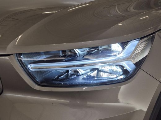 Volvo  XC40 1.5 T4 Recharge Inscription Blond Leder! | LageKM! | VolvoSelekt! | Camera | Stoel/Stuurverw. ActivLease financial lease