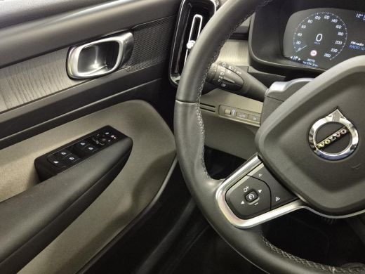 Volvo  XC40 1.5 T4 Recharge Inscription Blond Leder! | LageKM! | VolvoSelekt! | Camera | Stoel/Stuurverw. ActivLease financial lease