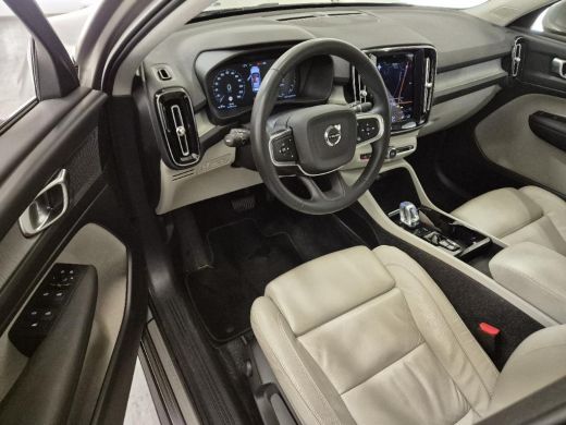 Volvo  XC40 1.5 T4 Recharge Inscription Blond Leder! | LageKM! | VolvoSelekt! | Camera | Stoel/Stuurverw. ActivLease financial lease