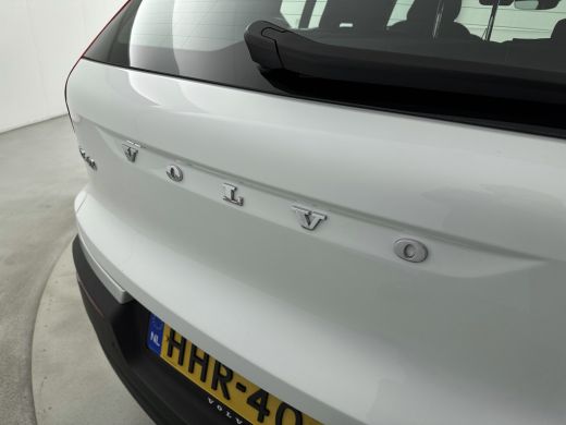Volvo  XC40 2.0 B4 Plus Dark | Trekhaak | Reserve wiel | BLIS | Adaptive Cruiscontrol | Verwarmbare voorruit ... ActivLease financial lease