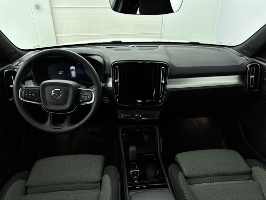 Volvo  XC40 2.0 B4 Plus Dark | Trekhaak | Reserve wiel | BLIS | Adaptive Cruiscontrol | Verwarmbare voorruit ... ActivLease financial lease