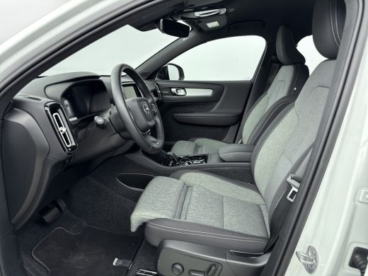 Volvo  XC40 2.0 B4 Plus Dark | Trekhaak | Reserve wiel | BLIS | Adaptive Cruiscontrol | Verwarmbare voorruit ... ActivLease financial lease