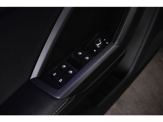 Audi Q3 45 TFSI quattro edition one Automaat, Quattro, S-Line ActivLease financial lease