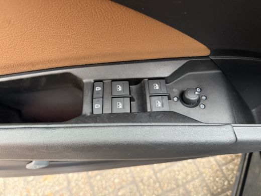 Audi Q4 e-tron 35 Launch edition 55 kWh | 170 PK | 92.639km | ActivLease financial lease