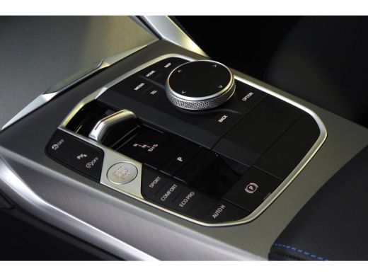 BMW 2 Serie 220i M Sport Automaat / Schuif-kanteldak / M Sportonderstel / Achteruitrijcamera / Comfort Access... ActivLease financial lease