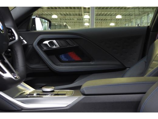 BMW 2 Serie 220i M Sport Automaat / Schuif-kanteldak / M Sportonderstel / Achteruitrijcamera / Comfort Access... ActivLease financial lease