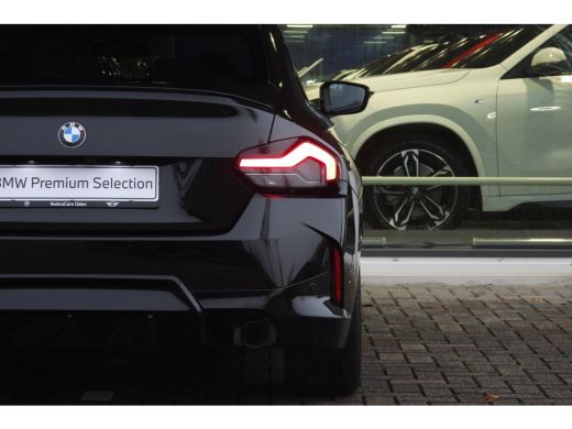 BMW 2 Serie 220i M Sport Automaat / Schuif-kanteldak / M Sportonderstel / Achteruitrijcamera / Comfort Access... ActivLease financial lease