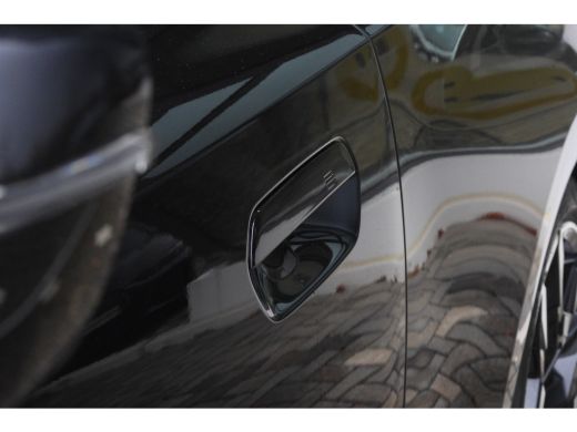 BMW 2 Serie 220i M Sport Automaat / Schuif-kanteldak / M Sportonderstel / Achteruitrijcamera / Comfort Access... ActivLease financial lease