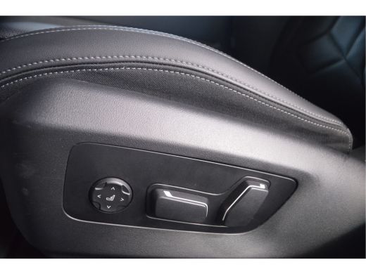 BMW 5 Serie Touring 530e M Sport Automaat / Trekhaak / M Sportonderstel / Achteruitrijcamera /  Comfort Acces... ActivLease financial lease