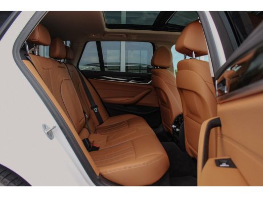 BMW 5 Serie Touring 540i G31 Facelift xDrive High Executive| 1e eigenaar | 334 pk | Dakraam | LED |DAB | Carp... ActivLease financial lease