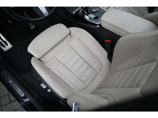 BMW X3 xDrive30e High Executive M Sport Automaat / Panoramadak / Sportstoelen / Achteruitrijcamera / Com... ActivLease financial lease