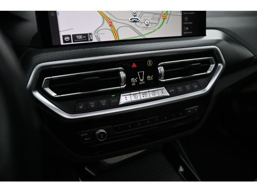 BMW X3 xDrive30e High Executive M Sport Automaat / Panoramadak / Sportstoelen / Achteruitrijcamera / Com... ActivLease financial lease