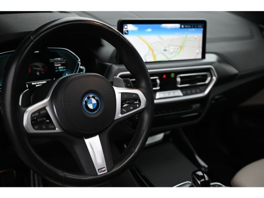 BMW X3 xDrive30e High Executive M Sport Automaat / Panoramadak / Sportstoelen / Achteruitrijcamera / Com... ActivLease financial lease