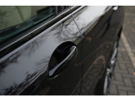 BMW X3 xDrive30e High Executive M Sport Automaat / Panoramadak / Sportstoelen / Achteruitrijcamera / Com... ActivLease financial lease