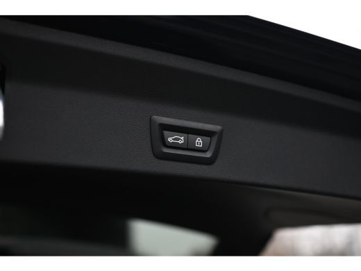 BMW X3 xDrive30e High Executive M Sport Automaat / Panoramadak / Sportstoelen / Achteruitrijcamera / Com... ActivLease financial lease