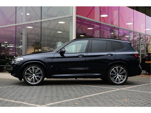 BMW X3 xDrive30e High Executive M Sport Automaat / Panoramadak / Sportstoelen / Achteruitrijcamera / Com... ActivLease financial lease