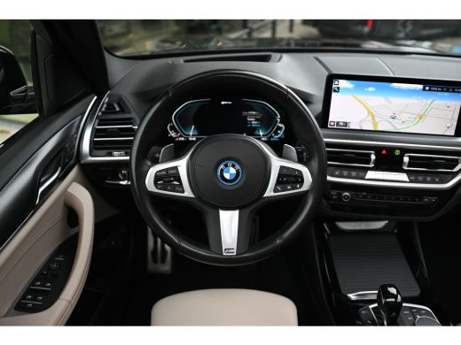 BMW X3 xDrive30e High Executive M Sport Automaat / Panoramadak / Sportstoelen / Achteruitrijcamera / Com... ActivLease financial lease