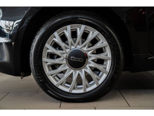 Fiat 500C 1.0 Hybrid Dolcevita Finale | Parkeersensoren | Apple Carplay & Android Auto | Airco | Cruise Con... ActivLease financial lease