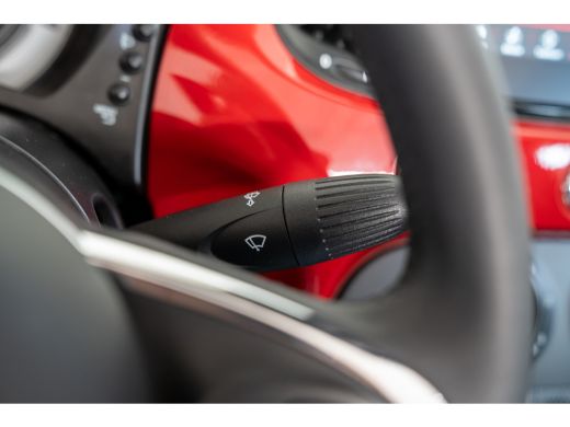 Fiat 500C 1.0 Hybrid | Parkeersensoren | Apple Carplay & Android Auto | Cruise Controle | Airco | Elektrisc... ActivLease financial lease