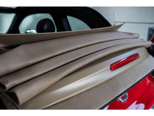 Fiat 500C 1.0 Hybrid | Parkeersensoren | Apple Carplay & Android Auto | Cruise Controle | Airco | Elektrisc... ActivLease financial lease