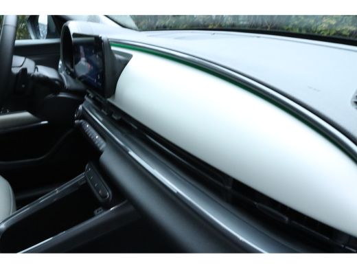 Fiat 600 1.2 Hybrid La Prima | Adapt. Cruise | Stoelverwarming | Massage | Carplay | Leder | Elektr. klep ... ActivLease financial lease