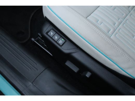 Fiat 600 1.2 Hybrid La Prima | Adapt. Cruise | Stoelverwarming | Massage | Carplay | Leder | Elektr. klep ... ActivLease financial lease