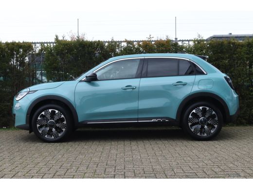 Fiat 600 1.2 Hybrid La Prima | Adapt. Cruise | Stoelverwarming | Massage | Carplay | Leder | Elektr. klep ... ActivLease financial lease