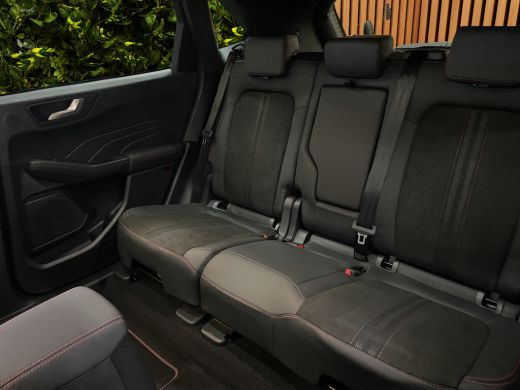 Ford Kuga 2.5 PHEV ST-Line X | Black Pack | Pano | Elek. Trekhaak | Matrix LED | Head-up | 20'' ActivLease financial lease