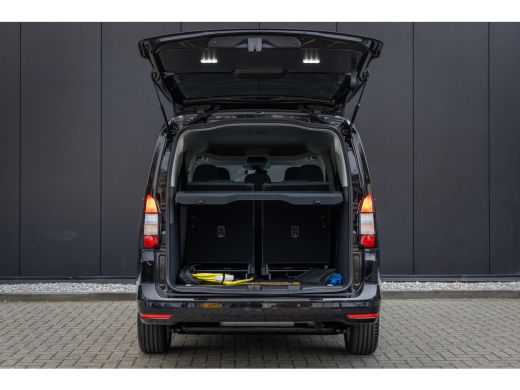 Ford Tourneo Connect 1.5 PHEV Titanium 7 Persoons | 7 Persoons | Camera | Adapt. Cruise | Dodehoek Detectie | Stuur / ... ActivLease financial lease