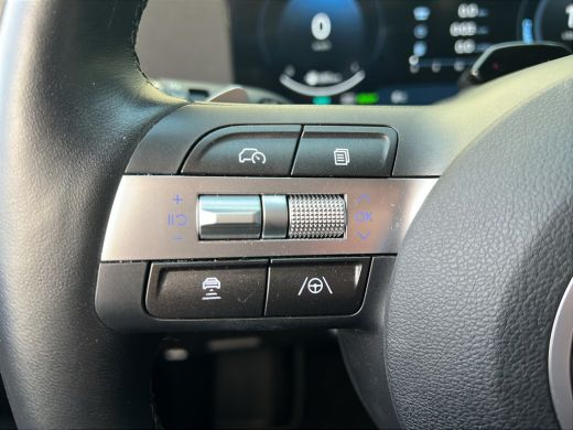 Hyundai Kona 1.6 GDI 141pk HEV Comfort Smart | Camera | Draadloos carplay | Climate control | Adaptive cruise ... ActivLease financial lease