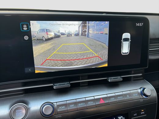 Hyundai Kona 1.6 GDI 141pk HEV Comfort Smart | Camera | Draadloos carplay | Climate control | Adaptive cruise ... ActivLease financial lease