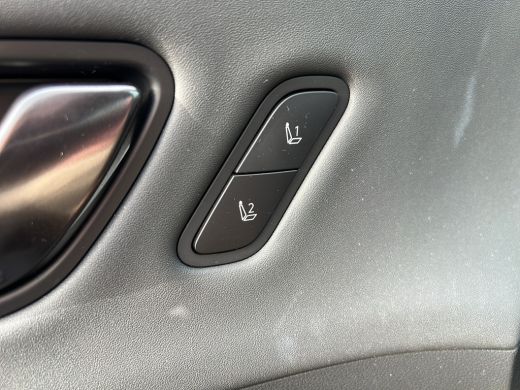 Hyundai Kona 1.6 GDI 141pk HEV N-Line | Premium audio | 360 camera | Bestuurdersstoel met geheugen | Adaptive ... ActivLease financial lease