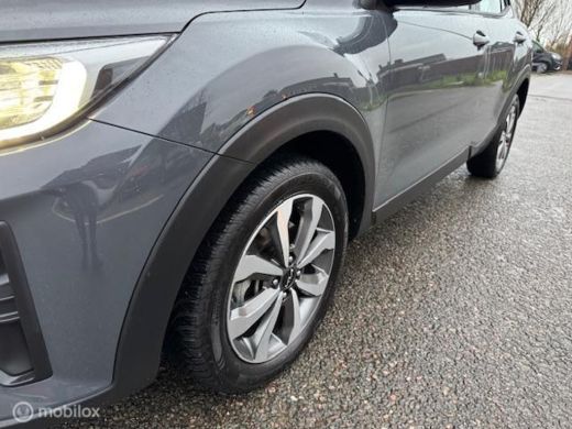 Kia Stonic 1.0 T-GDI MHEV Automaat DynamicLine Hoge instap, Stoel & stuur verwarming , Velgen, Carplay, Came... ActivLease financial lease