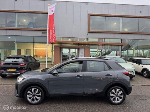 Kia Stonic 1.0 T-GDI MHEV Automaat DynamicLine Hoge instap, Stoel & stuur verwarming , Velgen, Carplay, Came... ActivLease financial lease