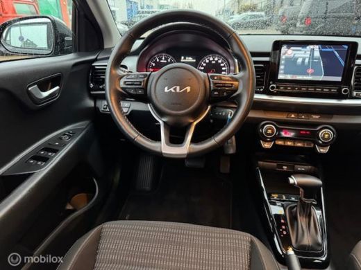 Kia Stonic 1.0 T-GDI MHEV Automaat DynamicLine Hoge instap, Stoel & stuur verwarming , Velgen, Carplay, Came... ActivLease financial lease