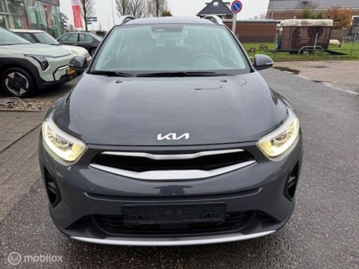Kia Stonic 1.0 T-GDI MHEV Automaat DynamicLine Hoge instap, Stoel & stuur verwarming , Velgen, Carplay, Came... ActivLease financial lease