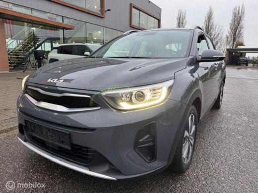 Kia Stonic 1.0 T-GDI MHEV Automaat DynamicLine Hoge instap, Stoel & stuur verwarming , Velgen, Carplay, Came... ActivLease financial lease