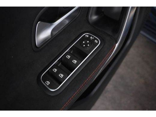 Mercedes-Benz A-Klasse 200 Business Solution AMG Upgrade Automaat, Panorama, ActivLease financial lease