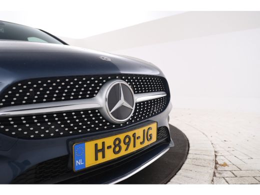 Mercedes-Benz A-Klasse 200 Business Solution AMG Upgrade Automaat, Panorama, ActivLease financial lease